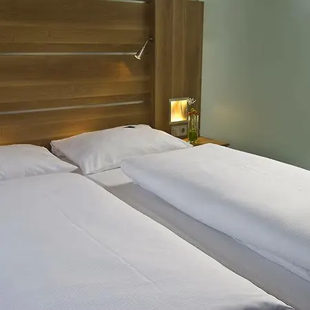 Hotell Four Points Flex By Sheraton Kiel