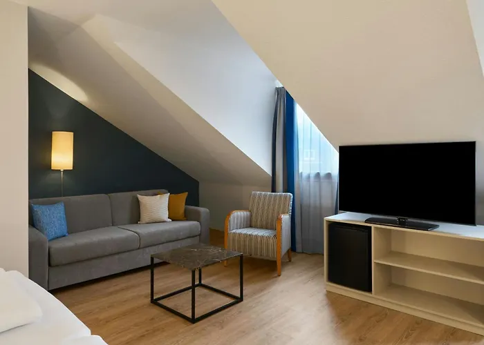 מלון Four Points Flex By Sheraton 3*